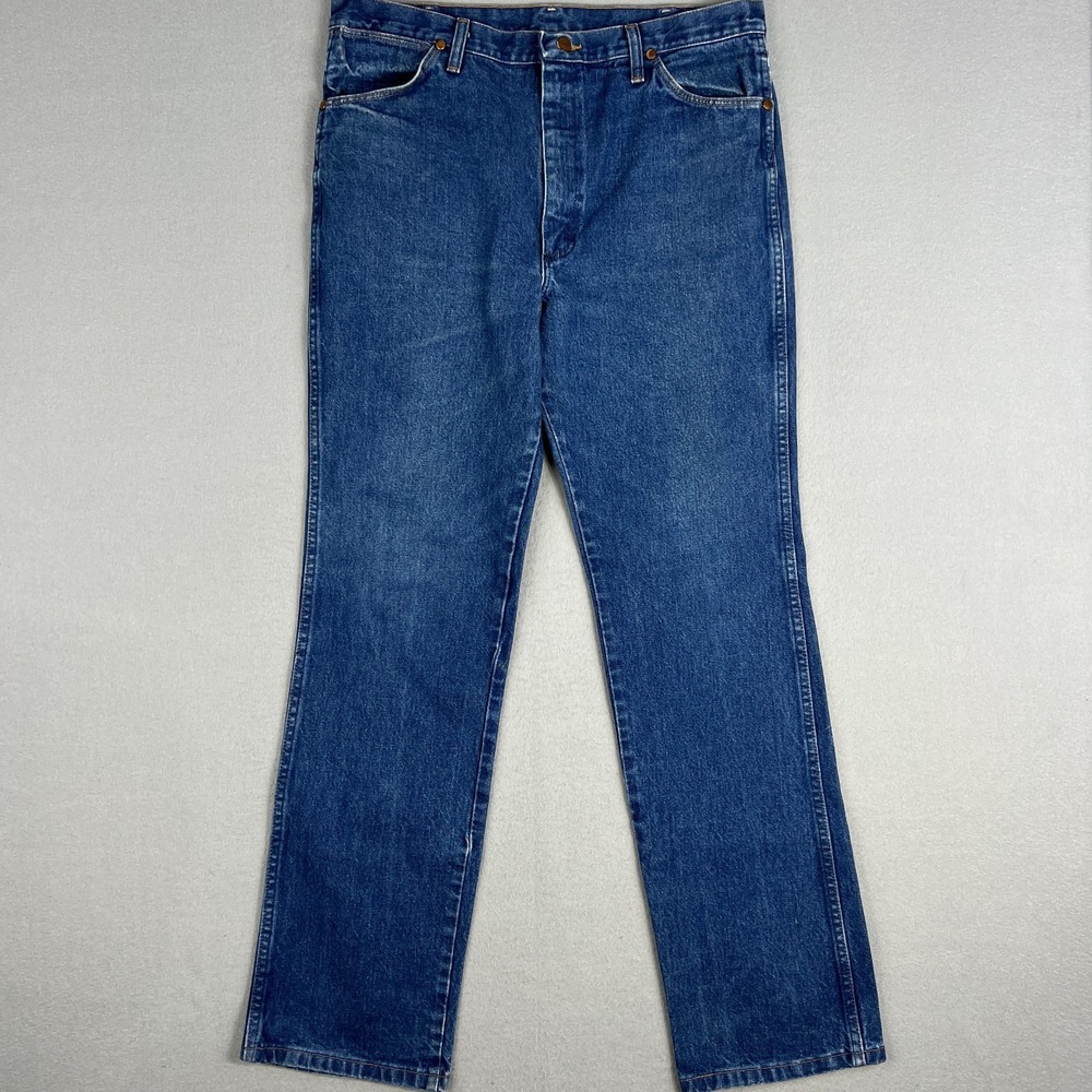 VTG Wrangler Slim Fit‎ Cowboy Cut Jeans Fit 35x33 Medium Wash Western 936PWD Y2K